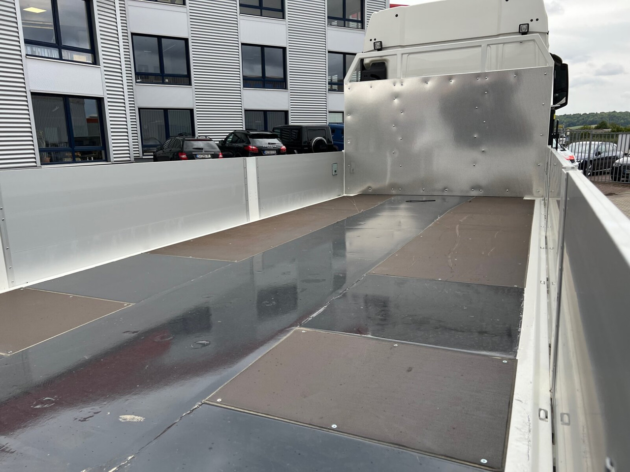 Новый Автоманипулятор, Грузовик бортовой/ Платформа MAN TGX 26.510 6x2-4 LL CH TGX 26.510 6x2-4 LL, Kran Hiab X-HiPro 548 E-8, Lenk-/Liftachse, TwistLock 20Fuß, Funk, Retarder: фото 5 Новый Автоманипулятор, Грузовик бортовой/ Платформа MAN TGX 26.510 6x2-4 LL CH TGX 26.510 6x2-4 LL, Kran Hiab X-HiPro 548 E-8, Lenk-/Liftachse, TwistLock 20Fuß, Funk, Retarder: фото 5