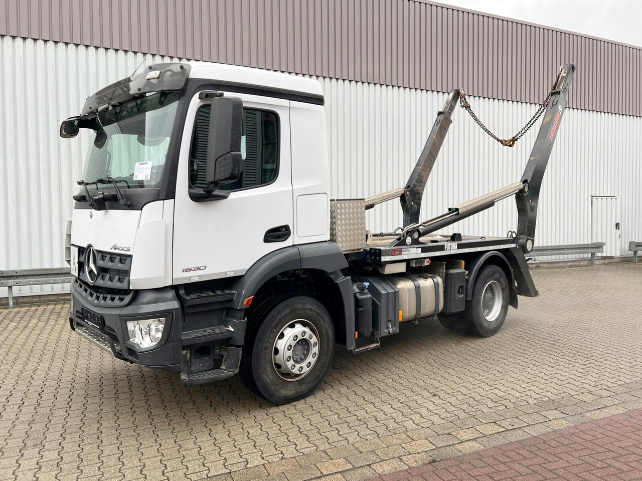 Mercedes-Benz Actros 1832 L 4x2 Actros 1832 L 4x2, Navi, MultimediaCockpit, Funk - Портальный бункеровоз: фото 2 Mercedes-Benz Actros 1832 L 4x2 Actros 1832 L 4x2, Navi, MultimediaCockpit, Funk - Портальный бункеровоз: фото 2