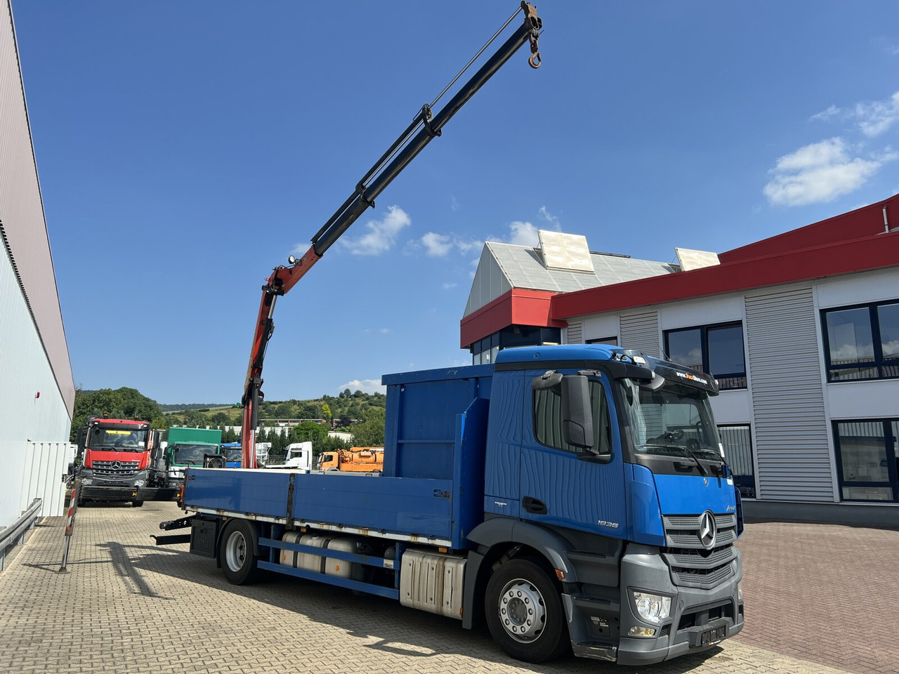 Автоманипулятор Mercedes-Benz Antos 1836 L 4x2 Antos 1836 L 4x2, Glastransporter, Heckkran Palfinger Pk 12002-EH, Funk: фото 9