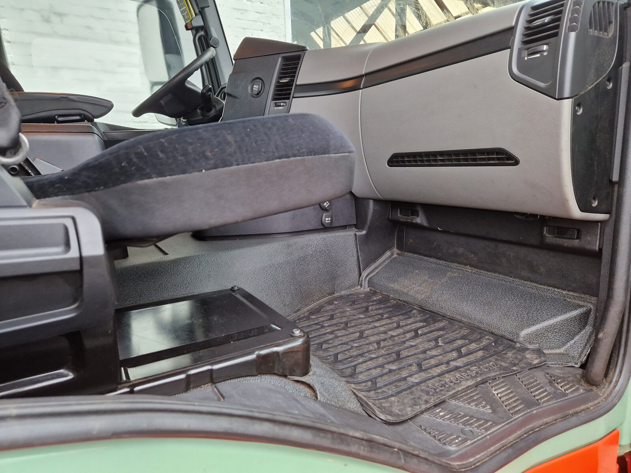 Mercedes-Benz Antos 1848 L 4x2 Antos 1848 L 4x2, Meiller AK 12 MTG Teleskop, Funk, Retarder, Klima, Standhzg., - Портальный бункеровоз: фото 2 Mercedes-Benz Antos 1848 L 4x2 Antos 1848 L 4x2, Meiller AK 12 MTG Teleskop, Funk, Retarder, Klima, Standhzg., - Портальный бункеровоз: фото 2