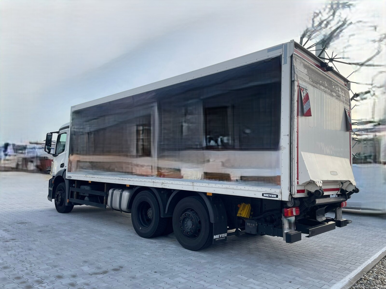 Mercedes-Benz Antos 2535 L 6x2 Antos 2535 L 6x2, Lenk-/Liftachse, LBW BÄR - Грузовик с закрытым кузовом: фото 2 Mercedes-Benz Antos 2535 L 6x2 Antos 2535 L 6x2, Lenk-/Liftachse, LBW BÄR - Грузовик с закрытым кузовом: фото 2