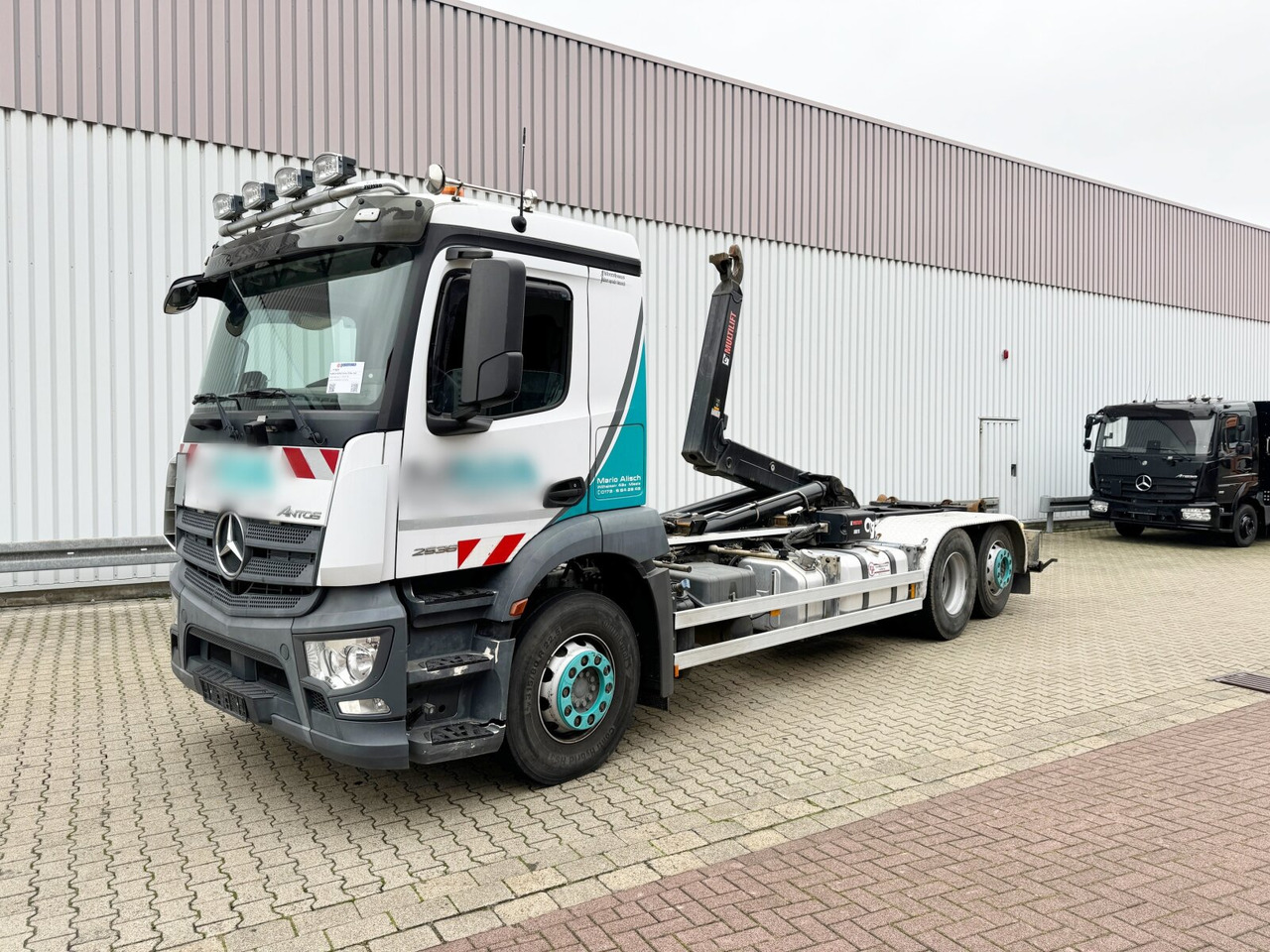 Mercedes-Benz Antos 2536/43 L 6x2 Antos 2536/43 L 6x2, Liftachse, Hiab XR 21S61 bis 7 m Container - Крюковой мультилифт: фото 1 Mercedes-Benz Antos 2536/43 L 6x2 Antos 2536/43 L 6x2, Liftachse, Hiab XR 21S61 bis 7 m Container - Крюковой мультилифт: фото 1
