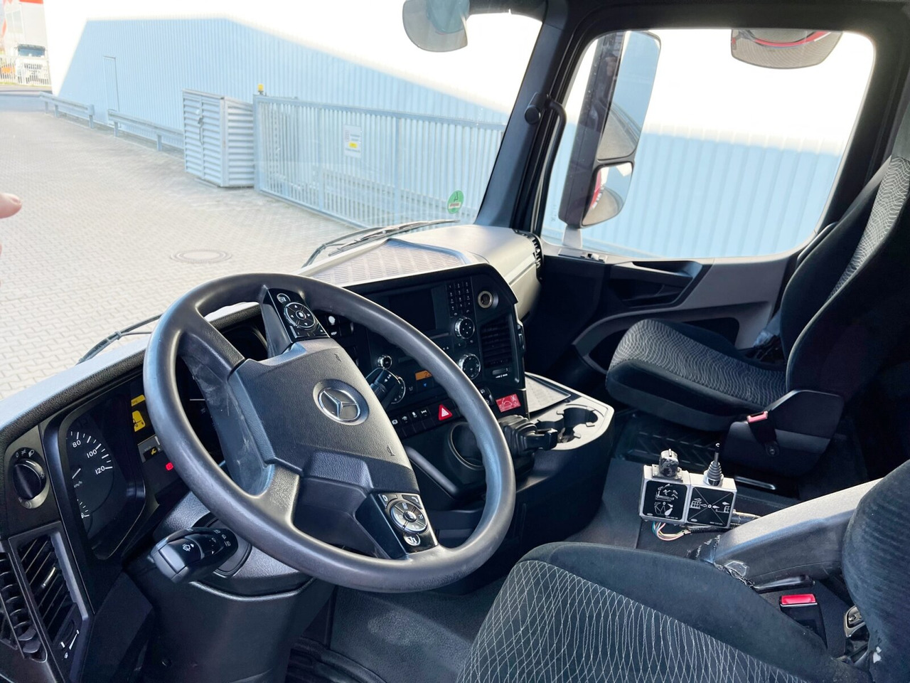 Mercedes-Benz Antos 2545 L 6x2 Antos 2545 L 6x2, Retarder, Lenk-/Liftachse - Крюковой мультилифт: фото 3 Mercedes-Benz Antos 2545 L 6x2 Antos 2545 L 6x2, Retarder, Lenk-/Liftachse - Крюковой мультилифт: фото 3