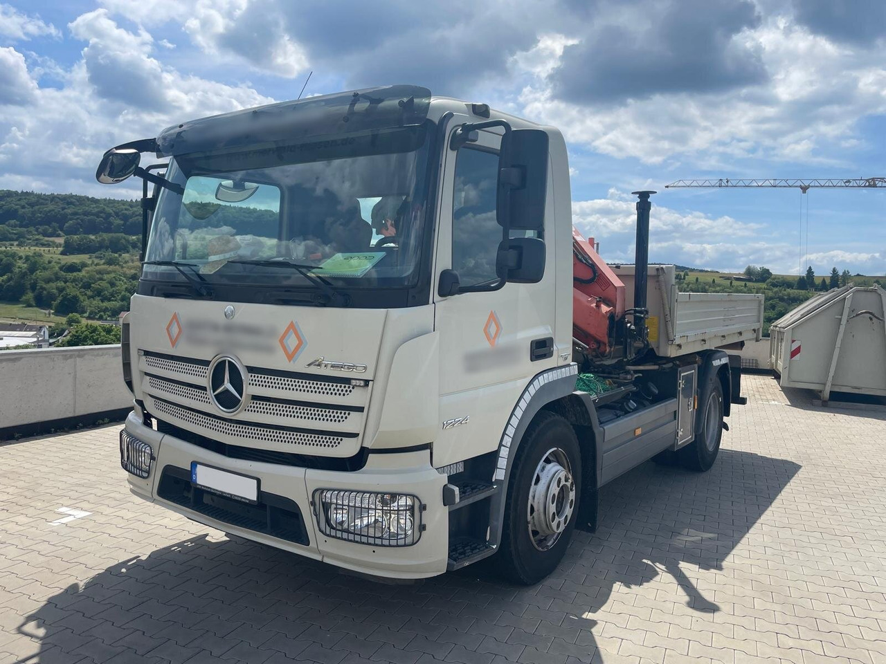 Mercedes-Benz Atego 1224 K 4x2 Atego 1224 K 4x2 - Крюковой мультилифт: фото 1 Mercedes-Benz Atego 1224 K 4x2 Atego 1224 K 4x2 - Крюковой мультилифт: фото 1