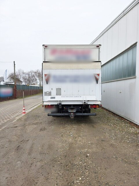 Mercedes-Benz Atego 818 4x2 Atego 818 4x2, Fahrschulausstattung, Sörensen LBW, 2x AHK - Грузовик с закрытым кузовом: фото 3 Mercedes-Benz Atego 818 4x2 Atego 818 4x2, Fahrschulausstattung, Sörensen LBW, 2x AHK - Грузовик с закрытым кузовом: фото 3
