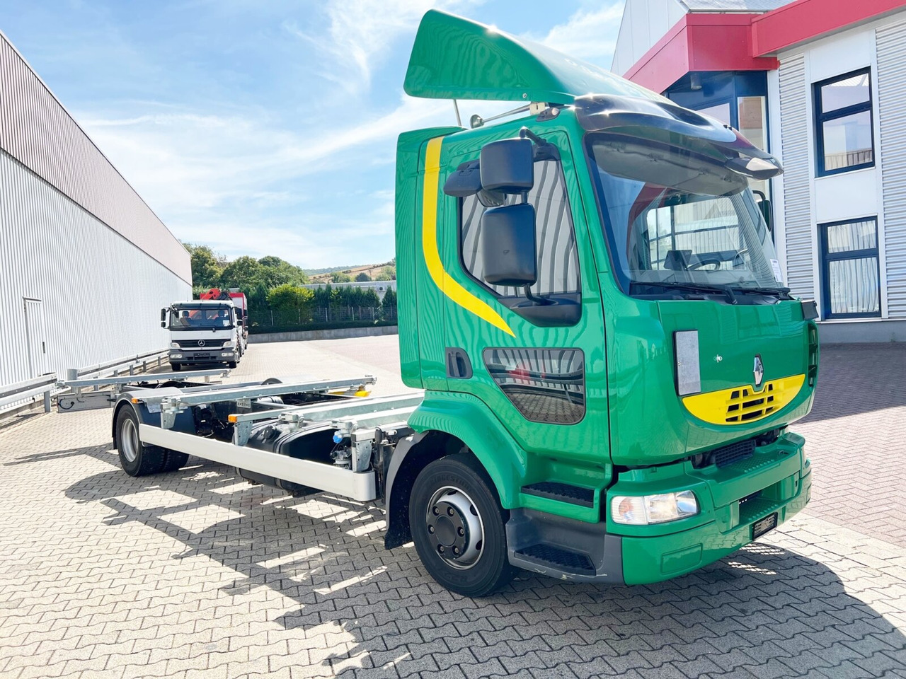 Грузовик-шасси Renault Midlum 220.12 4x2 Midlum 220.12 4x2, BDF verschiedene Größen: фото 9 Грузовик-шасси Renault Midlum 220.12 4x2 Midlum 220.12 4x2, BDF verschiedene Größen: фото 9