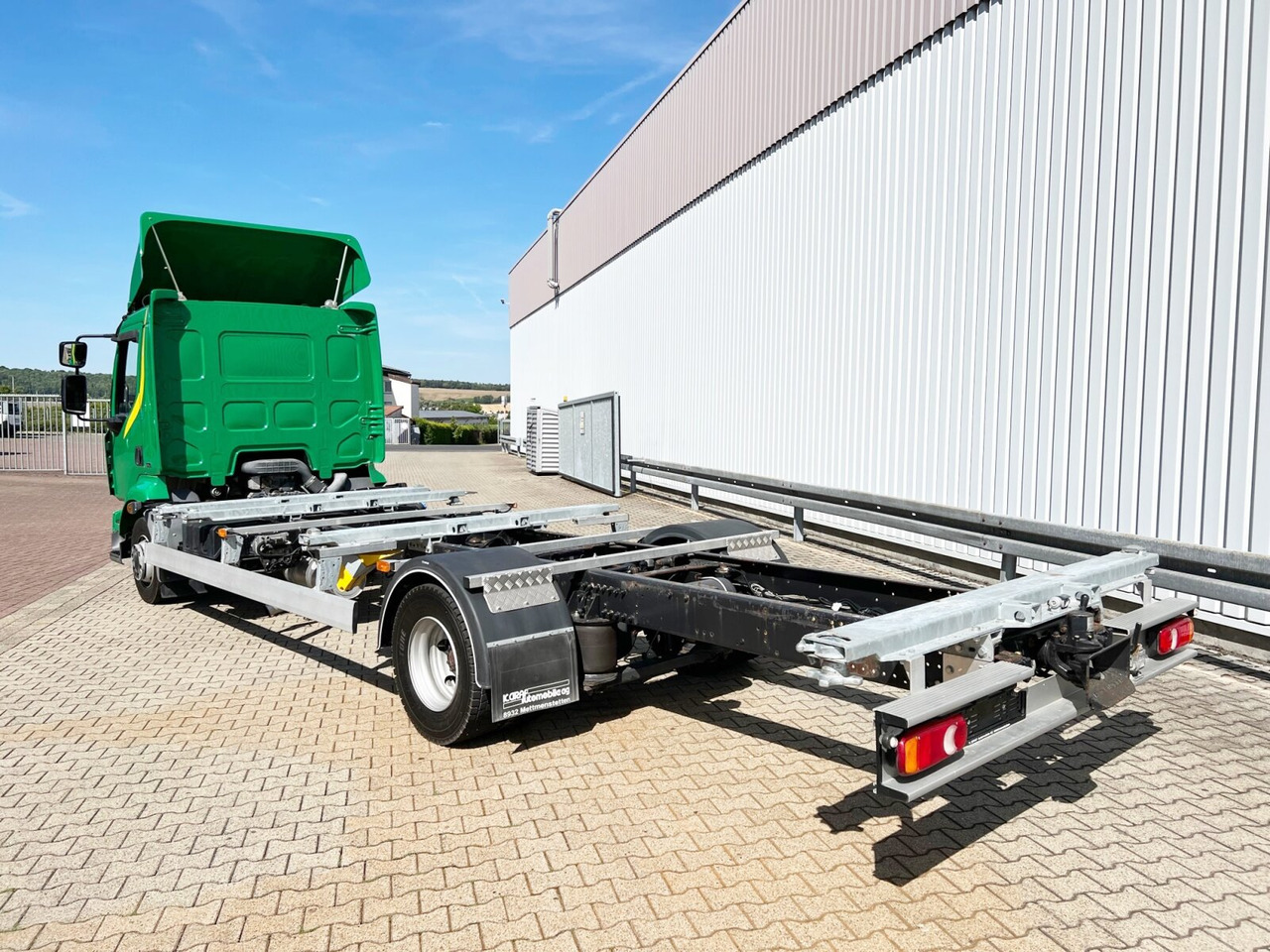 Грузовик-шасси Renault Midlum 220.12 4x2 Midlum 220.12 4x2, BDF verschiedene Größen: фото 12 Грузовик-шасси Renault Midlum 220.12 4x2 Midlum 220.12 4x2, BDF verschiedene Größen: фото 12