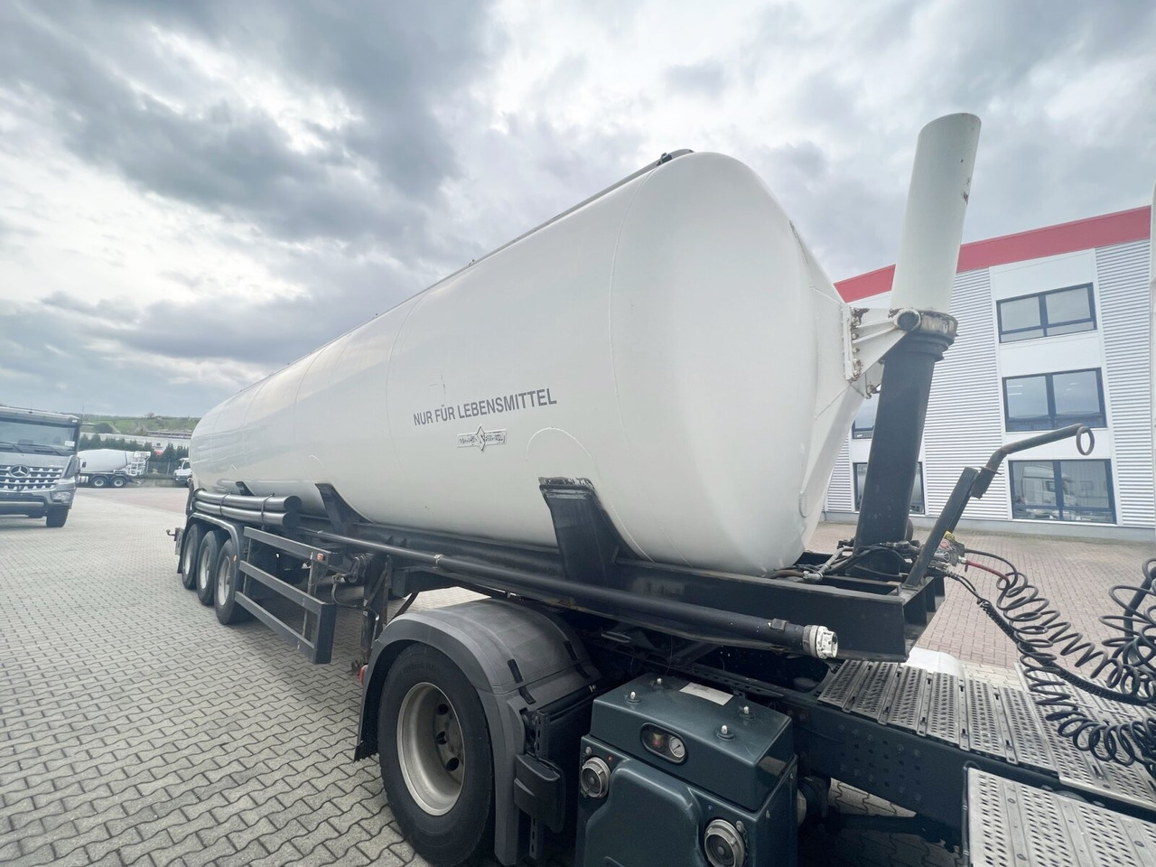 Полуприцеп цистерна для сыпучих грузов Spitzer SK 2453 ZIC SK 2453 ZIC, Kippsilo ca. 53m³: фото 12