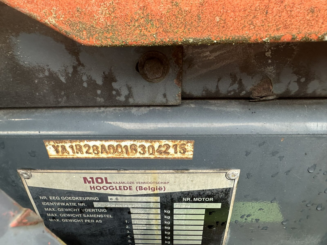 815 4x2 815 4x2 Terminal Tractor, Rangierfahrzeug - Тягач: фото 3 815 4x2 815 4x2 Terminal Tractor, Rangierfahrzeug - Тягач: фото 3