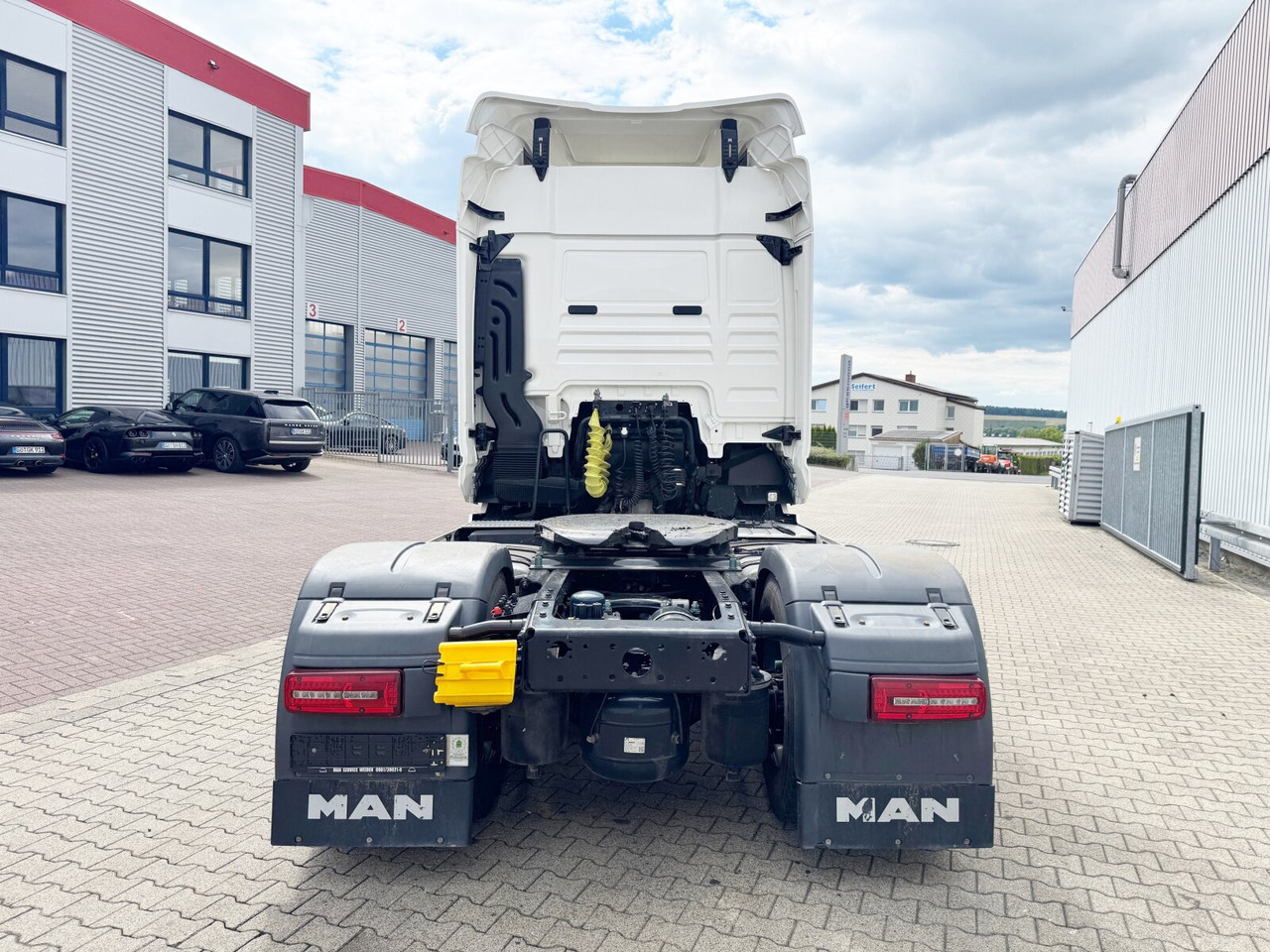 Тягач MAN TGX 18.470 4x2 BL TGX 18.470 4x2 BL, Retarder, Navi: фото 12 Тягач MAN TGX 18.470 4x2 BL TGX 18.470 4x2 BL, Retarder, Navi: фото 12