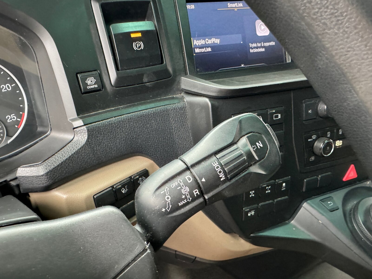 MAN TGX 33.510 6x4 BL SA TGX 33.510 6x4 BL SA, Retarder, GX-Fahrerhaus - Тягач: фото 5 MAN TGX 33.510 6x4 BL SA TGX 33.510 6x4 BL SA, Retarder, GX-Fahrerhaus - Тягач: фото 5