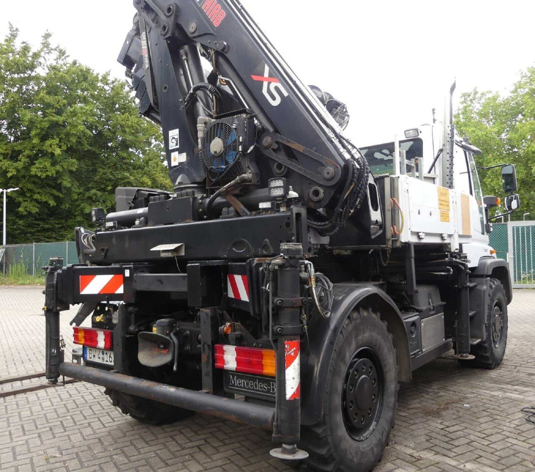 Unimog U400 4x4 U400 4x4, Frontzapfwelle, Heckkran Hiab XS 144-E4 HiDuo, Seilwinde, Funk - Мобильный кран: фото 3 Unimog U400 4x4 U400 4x4, Frontzapfwelle, Heckkran Hiab XS 144-E4 HiDuo, Seilwinde, Funk - Мобильный кран: фото 3