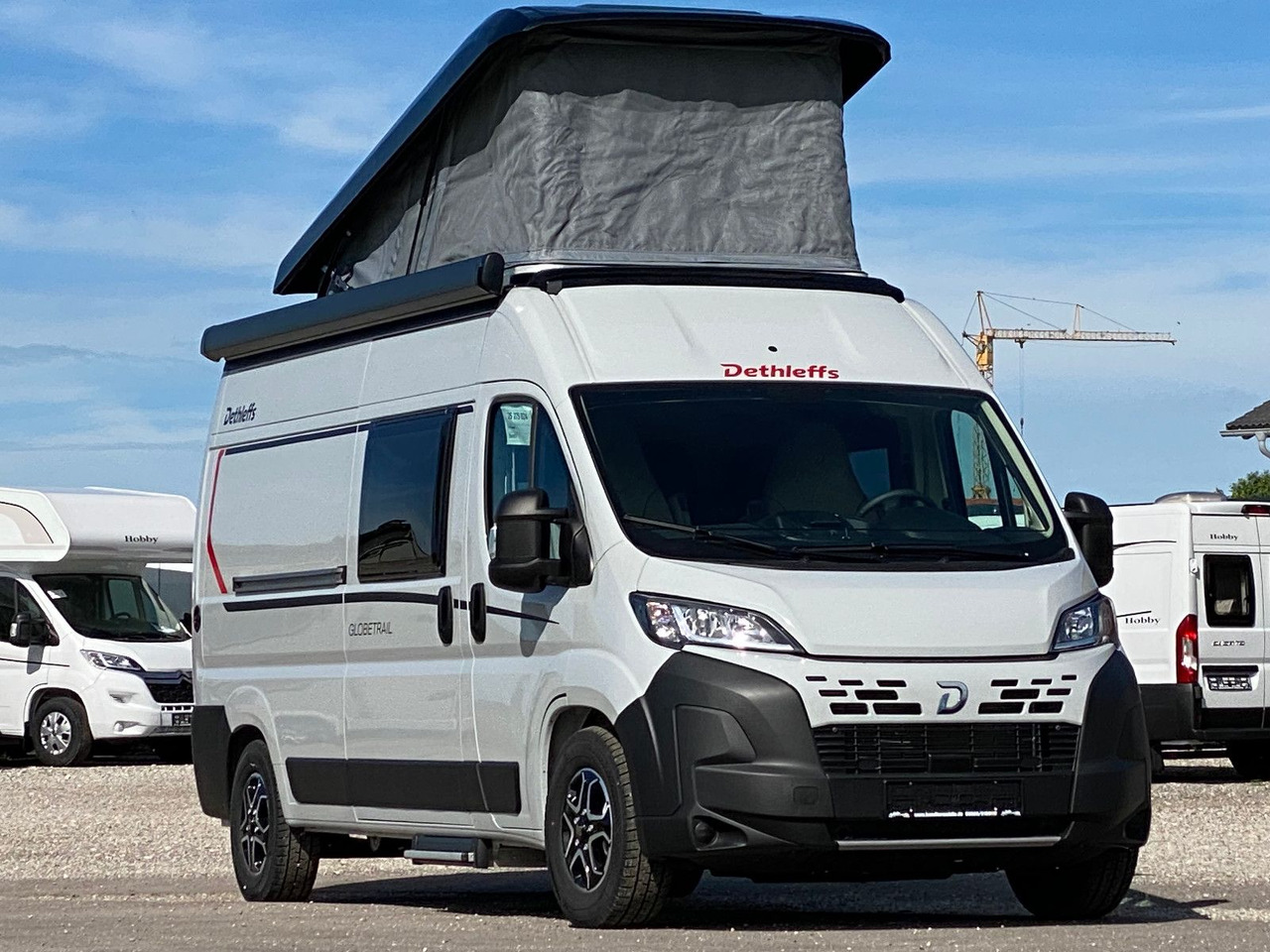 Dethleffs Globetrail 600 DS *2025*Automatik,Aufstelldach - Кастенваген: фото 1 Dethleffs Globetrail 600 DS *2025*Automatik,Aufstelldach - Кастенваген: фото 1
