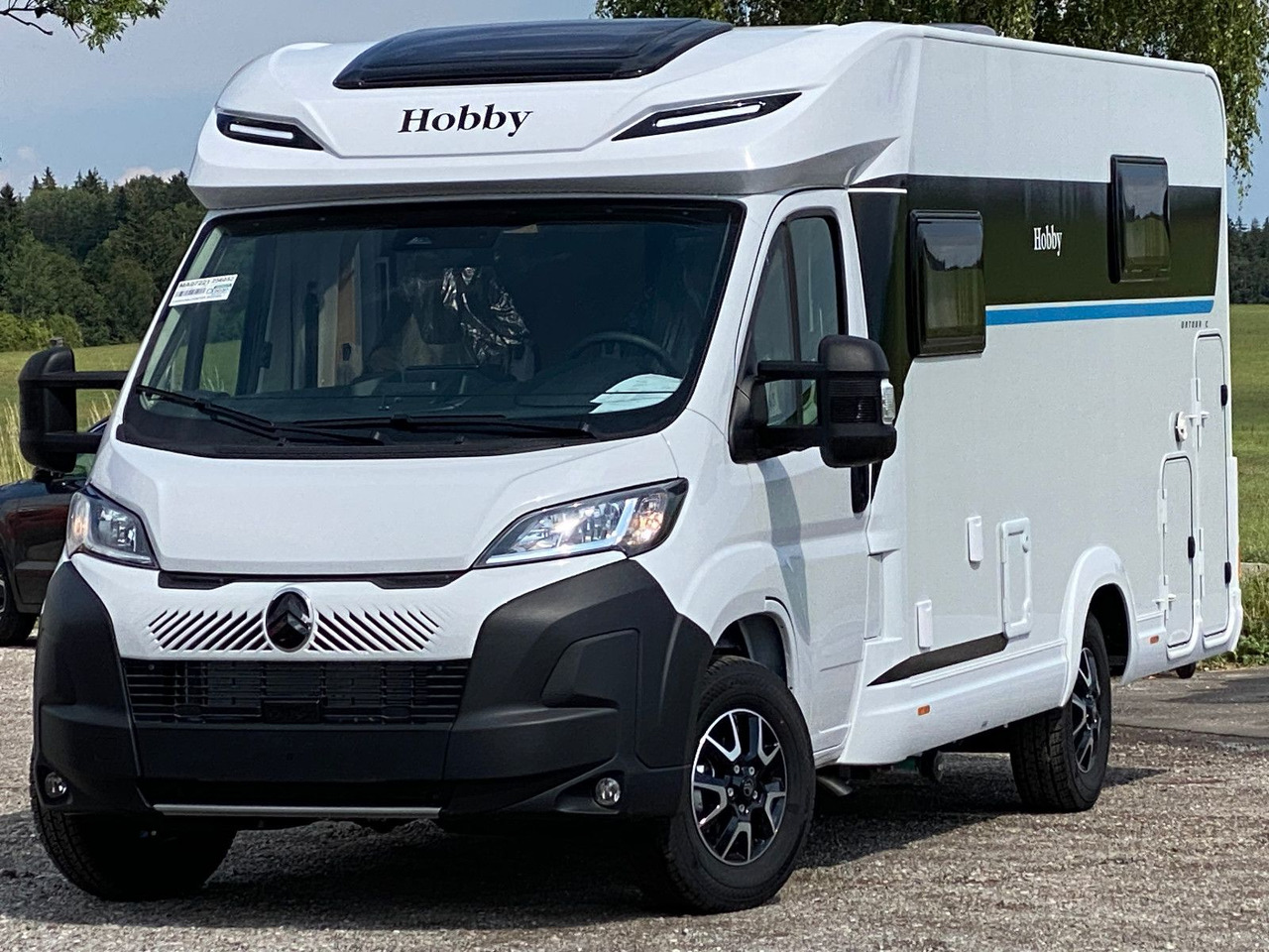 Hobby OnTour C 700 GQ MJ25/MARKISE/RFK/SAFETY-PAKET - Полуинтегрированный автодом: фото 1 Hobby OnTour C 700 GQ MJ25/MARKISE/RFK/SAFETY-PAKET - Полуинтегрированный автодом: фото 1