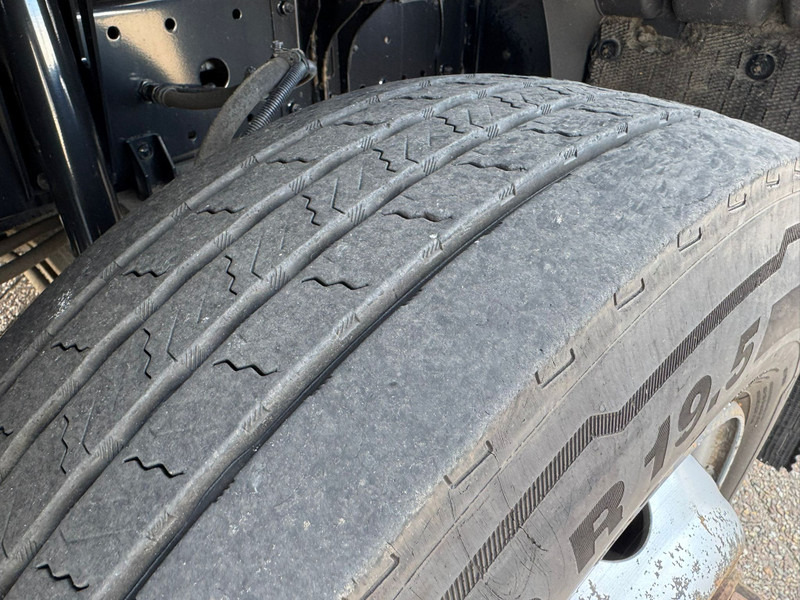 Рефрижератор MAN TGM 12.220 / Carrier / Euro 6 / Tail Lift / TUV: 9-2026 / Belgium Truck: фото 19 Рефрижератор MAN TGM 12.220 / Carrier / Euro 6 / Tail Lift / TUV: 9-2026 / Belgium Truck: фото 19