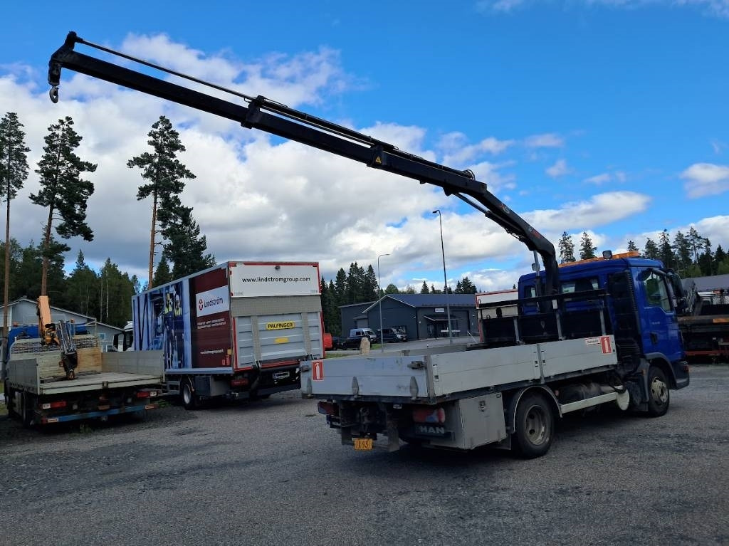 MAN TGL 8.150 Hiab 066-2 10v tarkastettu - Автоманипулятор: фото 3 MAN TGL 8.150 Hiab 066-2 10v tarkastettu - Автоманипулятор: фото 3