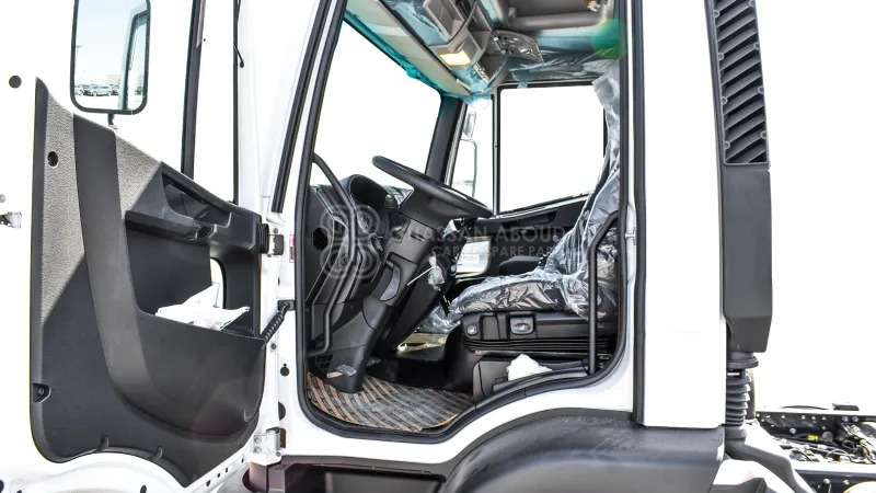 Iveco EuroCargo ML180 4x2 Chassis - Грузовик-шасси: фото 4 Iveco EuroCargo ML180 4x2 Chassis - Грузовик-шасси: фото 4