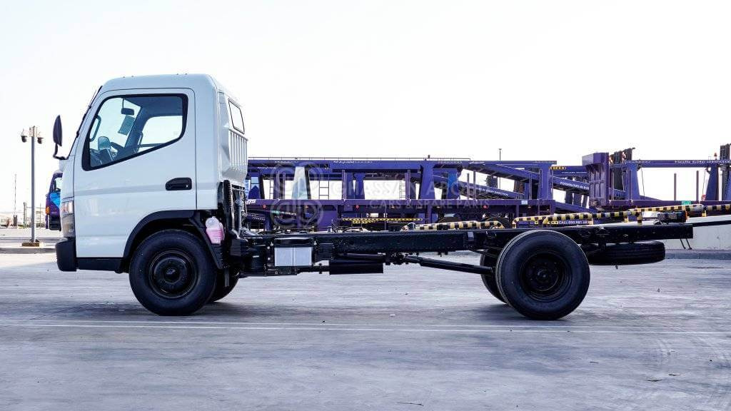 MITSUBISHI CANTER CHASSIS PAYLOAD 5 TON APPROX SINGLE CAB WITH A/C 4X2 LIGHT DUTY MY2024 - Грузовик-шасси: фото 4 MITSUBISHI CANTER CHASSIS PAYLOAD 5 TON APPROX SINGLE CAB WITH A/C 4X2 LIGHT DUTY MY2024 - Грузовик-шасси: фото 4