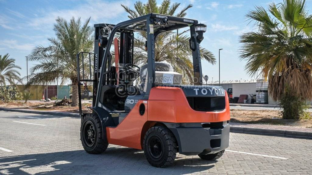 TOYOTA FORKLIFT DIESEL 3TON 3STAGE, 3LEVER 4500MM W/ SIDE SHIFT MY24 - Дизельный погрузчик: фото 3 TOYOTA FORKLIFT DIESEL 3TON 3STAGE, 3LEVER 4500MM W/ SIDE SHIFT MY24 - Дизельный погрузчик: фото 3