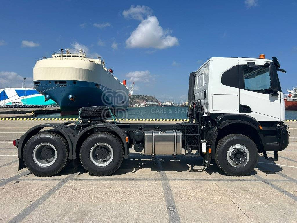IVECO T-WAY Tractor 6×4 AT720T47TH GVW 26-38 Ton HP 470 R20Tyre MY24 - Тягач: фото 2 IVECO T-WAY Tractor 6×4 AT720T47TH GVW 26-38 Ton HP 470 R20Tyre MY24 - Тягач: фото 2