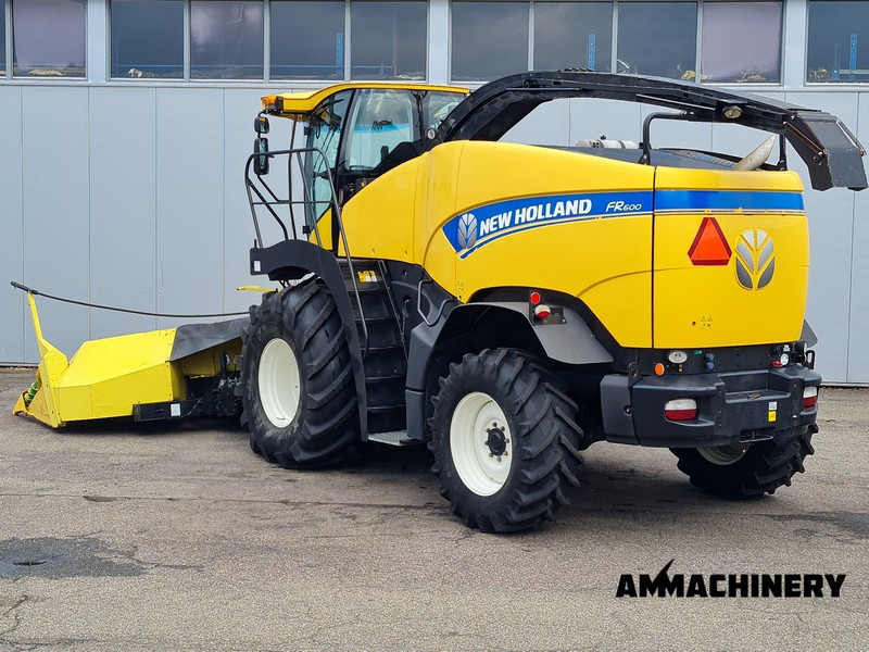 New Holland FR600 - Кормоуборочный комбайн: фото 4 New Holland FR600 - Кормоуборочный комбайн: фото 4