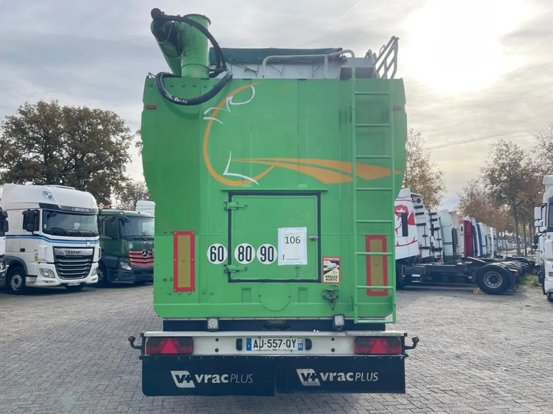 LEVEQUES TSCI, AUGER, HATZ diesel? 7 COMPARTMENTS. Great condition! - Полуприцеп-цистерна: фото 2 LEVEQUES TSCI, AUGER, HATZ diesel? 7 COMPARTMENTS. Great condition! - Полуприцеп-цистерна: фото 2