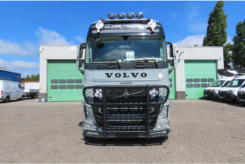 Volvo FH 540 YV2RT60C7JB843586 , EURO6, 2 tanks, 2 beds, 6x2 - Тягач: фото 2 Volvo FH 540 YV2RT60C7JB843586 , EURO6, 2 tanks, 2 beds, 6x2 - Тягач: фото 2