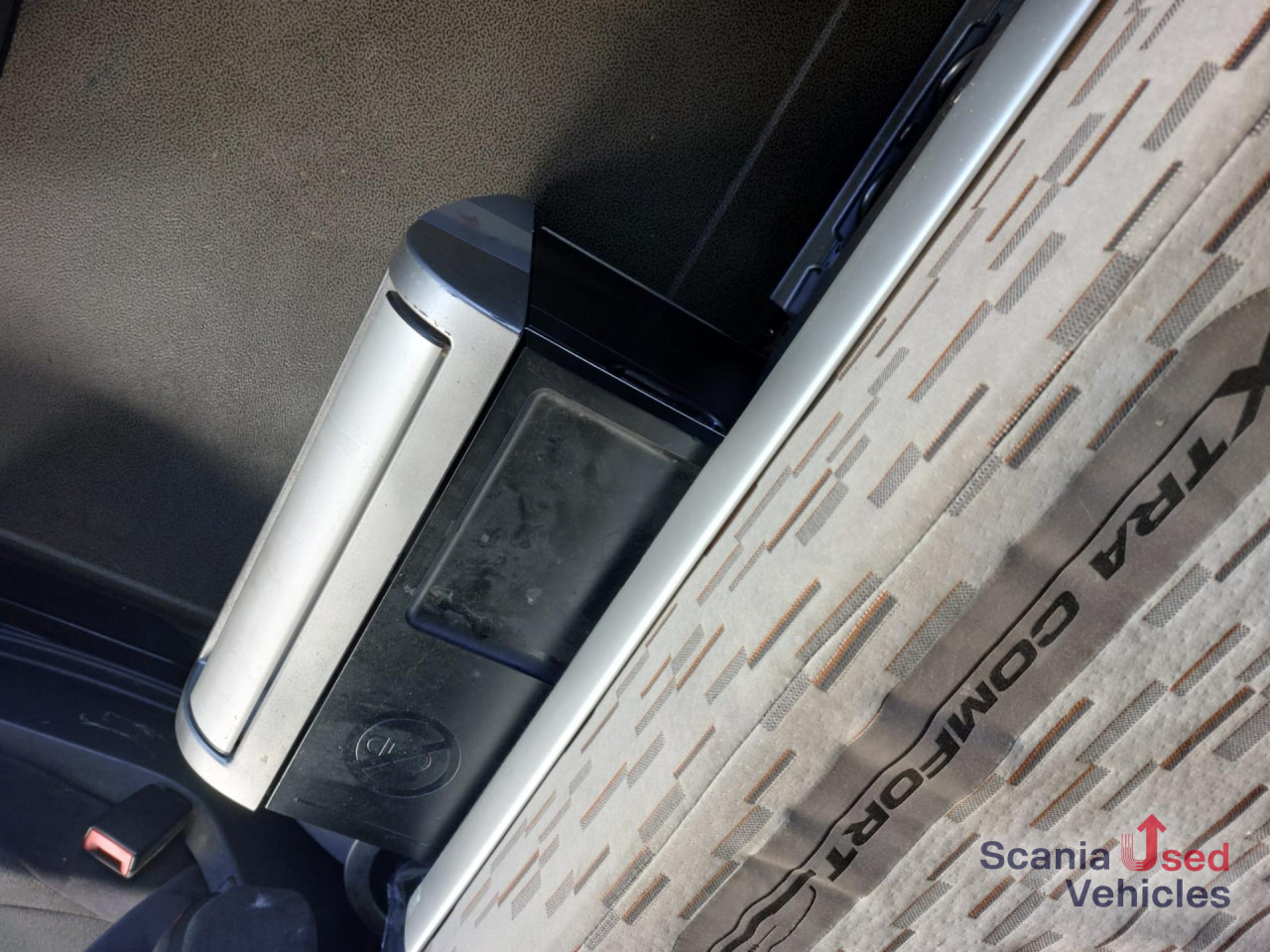 DAF XF 460 FT Space Cab Low deck - Тягач: фото 2 DAF XF 460 FT Space Cab Low deck - Тягач: фото 2