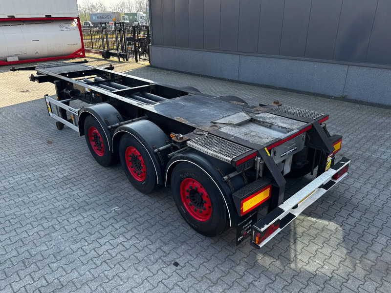 Burg 20FT/3-axles, SAF INTRADISC, ADR (EXII, EXII, FL, AT), 2x LIFTAXLE, NL-Chassis, APK/ADR:06/2025 - Полуприцеп-контейнеровоз/ Сменный кузов: фото 5 Burg 20FT/3-axles, SAF INTRADISC, ADR (EXII, EXII, FL, AT), 2x LIFTAXLE, NL-Chassis, APK/ADR:06/2025 - Полуприцеп-контейнеровоз/ Сменный кузов: фото 5