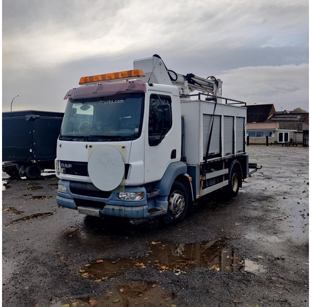 DAF CF - Грузовик с подъемником: фото 1 DAF CF - Грузовик с подъемником: фото 1