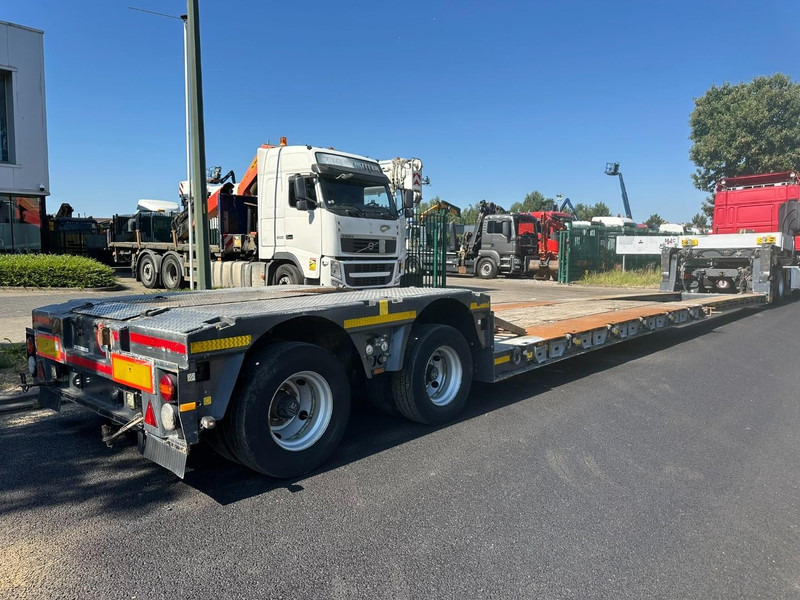 Kässbohrer LB2 48T - LOWBED - TIEFBETT / REMOVABLE NECK - ABNEHMBARE SCHWANENHALS - HYDR STEERING AXLES / LENKACHSEN - BPW - Низкорамный полуприцеп: фото 2 Kässbohrer LB2 48T - LOWBED - TIEFBETT / REMOVABLE NECK - ABNEHMBARE SCHWANENHALS - HYDR STEERING AXLES / LENKACHSEN - BPW - Низкорамный полуприцеп: фото 2