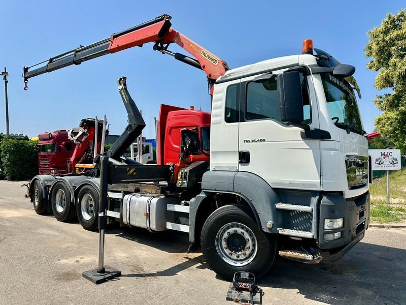 MAN TGS 35.400 8x4 TRIDEM HOOKLIFT T22 + CRANE PALFINGER PK 18001 EH + RADIO - EURO 5 - LIFT/STEERING AXLE - BE TRUCK - Крюковой мультилифт, Автоманипулятор: фото 1 MAN TGS 35.400 8x4 TRIDEM HOOKLIFT T22 + CRANE PALFINGER PK 18001 EH + RADIO - EURO 5 - LIFT/STEERING AXLE - BE TRUCK - Крюковой мультилифт, Автоманипулятор: фото 1