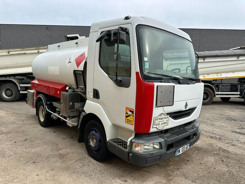 Renault MIDLUM 150 FUEL TANKER / CITERNE MAZOUT - 6500L - 3 COMPARTIMENTS - *ENGINE PROBLEM* - Грузовик-цистерна: фото 2 Renault MIDLUM 150 FUEL TANKER / CITERNE MAZOUT - 6500L - 3 COMPARTIMENTS - *ENGINE PROBLEM* - Грузовик-цистерна: фото 2
