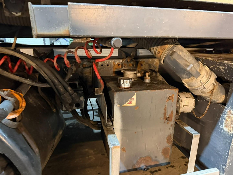 Ассенизатор Volvo FH 460 8X4 SILO KOMPRESSOR / BDF / PRITSCHE PLANE BOX 8m50 - *FULL AIR* - EURO 6 - LIFT + STEERING AXLE - BE TRUCK: фото 9 Ассенизатор Volvo FH 460 8X4 SILO KOMPRESSOR / BDF / PRITSCHE PLANE BOX 8m50 - *FULL AIR* - EURO 6 - LIFT + STEERING AXLE - BE TRUCK: фото 9