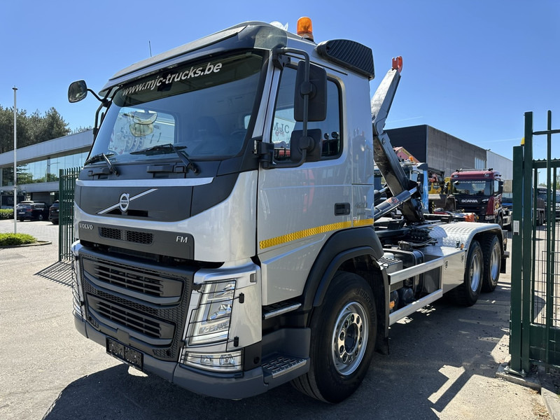 Volvo FM 420 6x4 AJK HOOKLIFT / HAAK 20T - 5760mm - WB 3m90 - *266.000km* - HUB REDUCTION / STEEL SUSPENSION - EURO 6 - BE TRUCK - Крюковой мультилифт: фото 3 Volvo FM 420 6x4 AJK HOOKLIFT / HAAK 20T - 5760mm - WB 3m90 - *266.000km* - HUB REDUCTION / STEEL SUSPENSION - EURO 6 - BE TRUCK - Крюковой мультилифт: фото 3