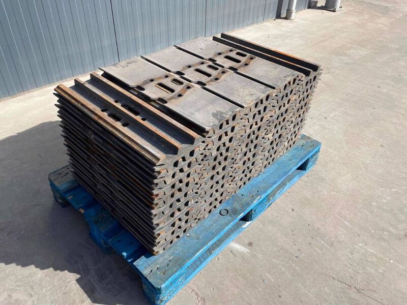 Hyundai R210 / R215 / R220 / R235 / R250 / R260 - Рама/ Шасси для Строительной техники: фото 1 Hyundai R210 / R215 / R220 / R235 / R250 / R260 - Рама/ Шасси для Строительной техники: фото 1