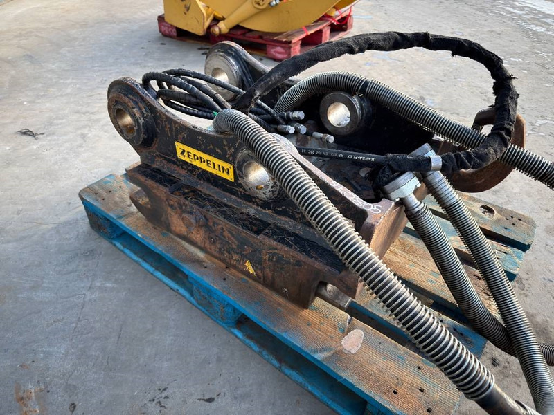 OilQuick OQ70/55 - M314F / M316F / M318F - Сцепное устройство для Строительной техники: фото 3 OilQuick OQ70/55 - M314F / M316F / M318F - Сцепное устройство для Строительной техники: фото 3