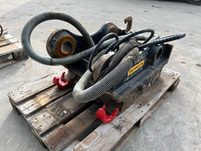 OilQuick OQ70/55 - Сцепное устройство для Строительной техники: фото 5 OilQuick OQ70/55 - Сцепное устройство для Строительной техники: фото 5