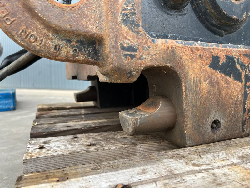 Сцепное устройство для Строительной техники OilQuick OQ70/55: фото 10