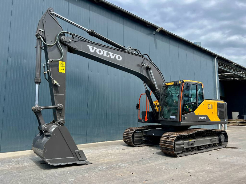 Volvo EC210 - Гусеничный экскаватор: фото 1 Volvo EC210 - Гусеничный экскаватор: фото 1