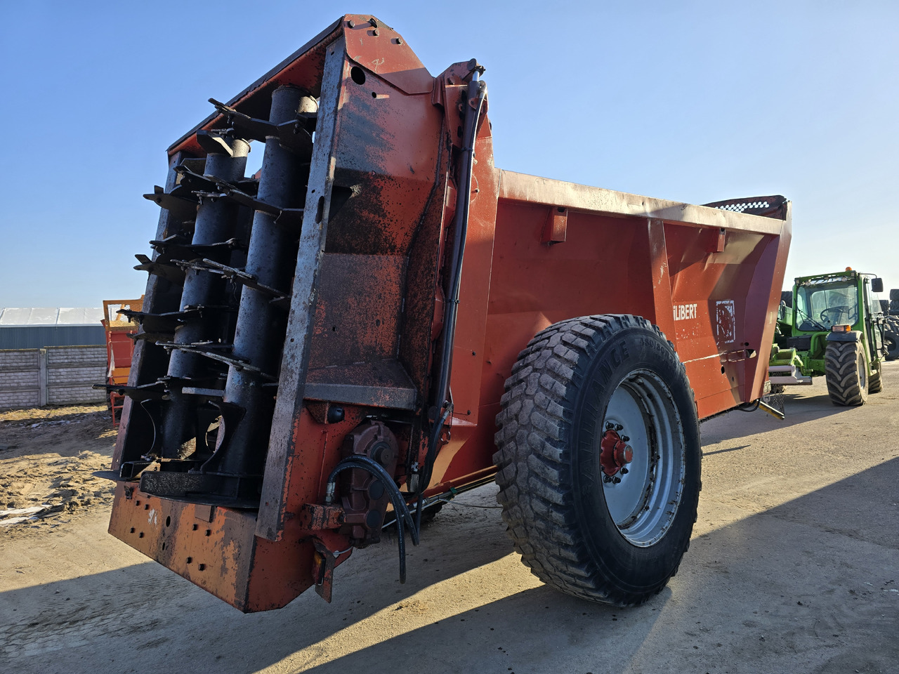 GILIBERT HELIOS 15 - Навозоразбрасыватель: фото 5 GILIBERT HELIOS 15 - Навозоразбрасыватель: фото 5