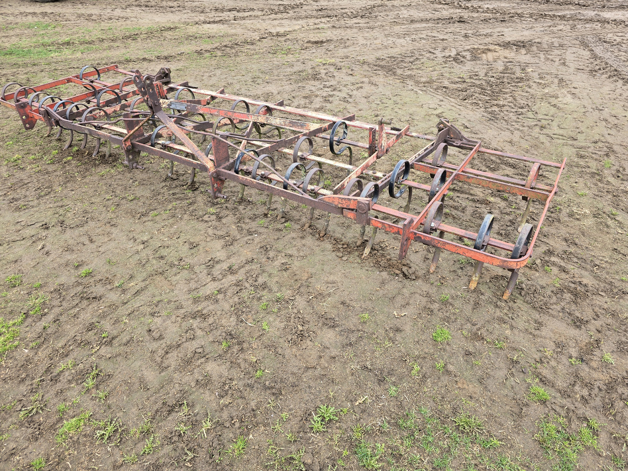 MASSEY-FERGUSON MASSEY-FERGUSON 4-25 - Культиватор: фото 1 MASSEY-FERGUSON MASSEY-FERGUSON 4-25 - Культиватор: фото 1