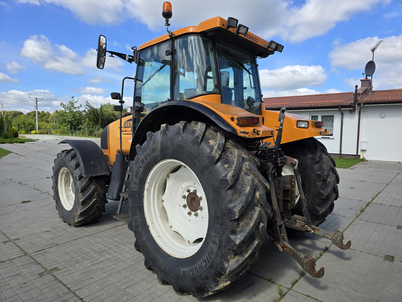 RENAULT Ares 816 RZ - Трактор: фото 4 RENAULT Ares 816 RZ - Трактор: фото 4