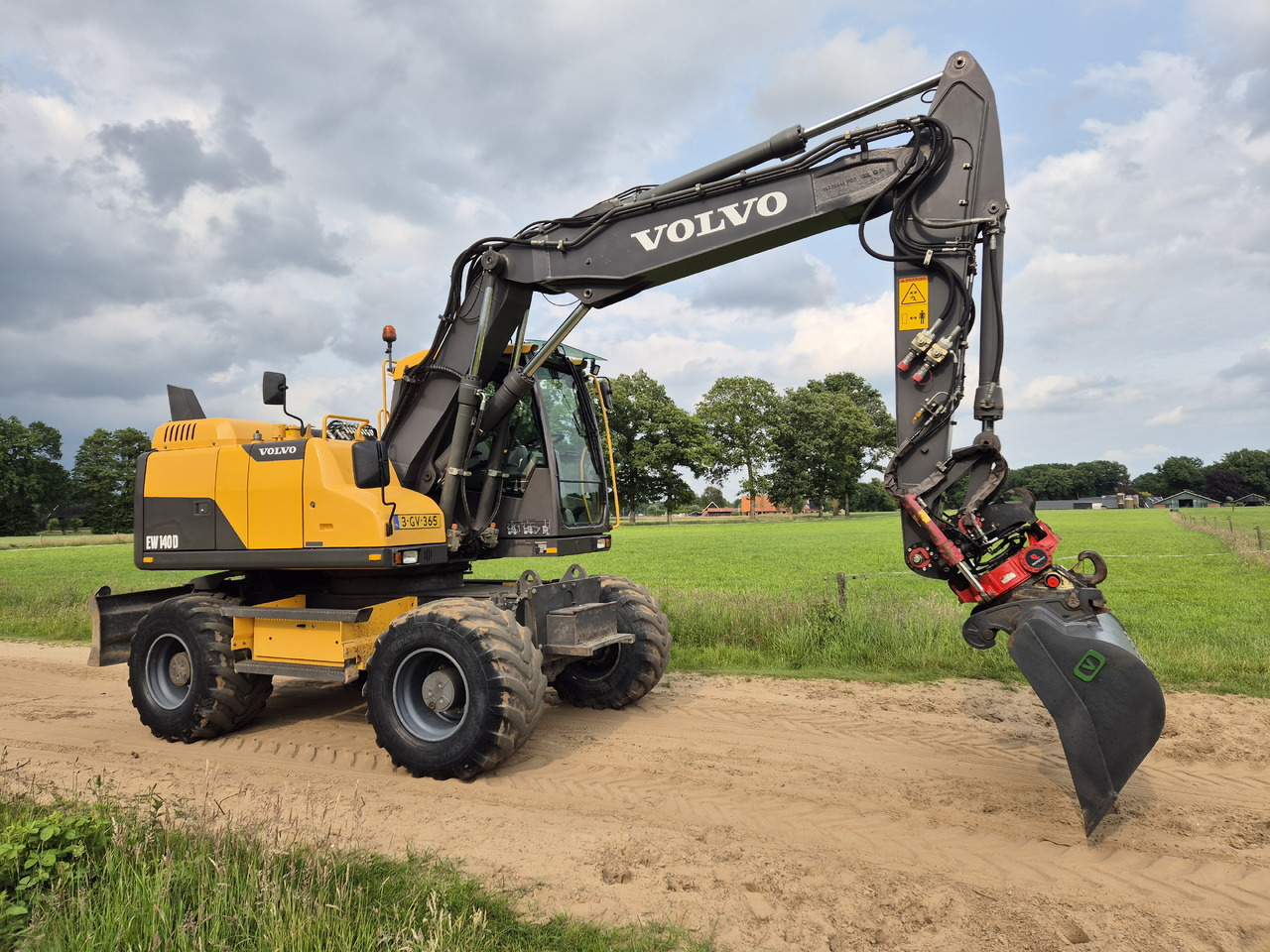 VOLVO EW 140 D Rototilt - Колёсный экскаватор: фото 2 VOLVO EW 140 D Rototilt - Колёсный экскаватор: фото 2