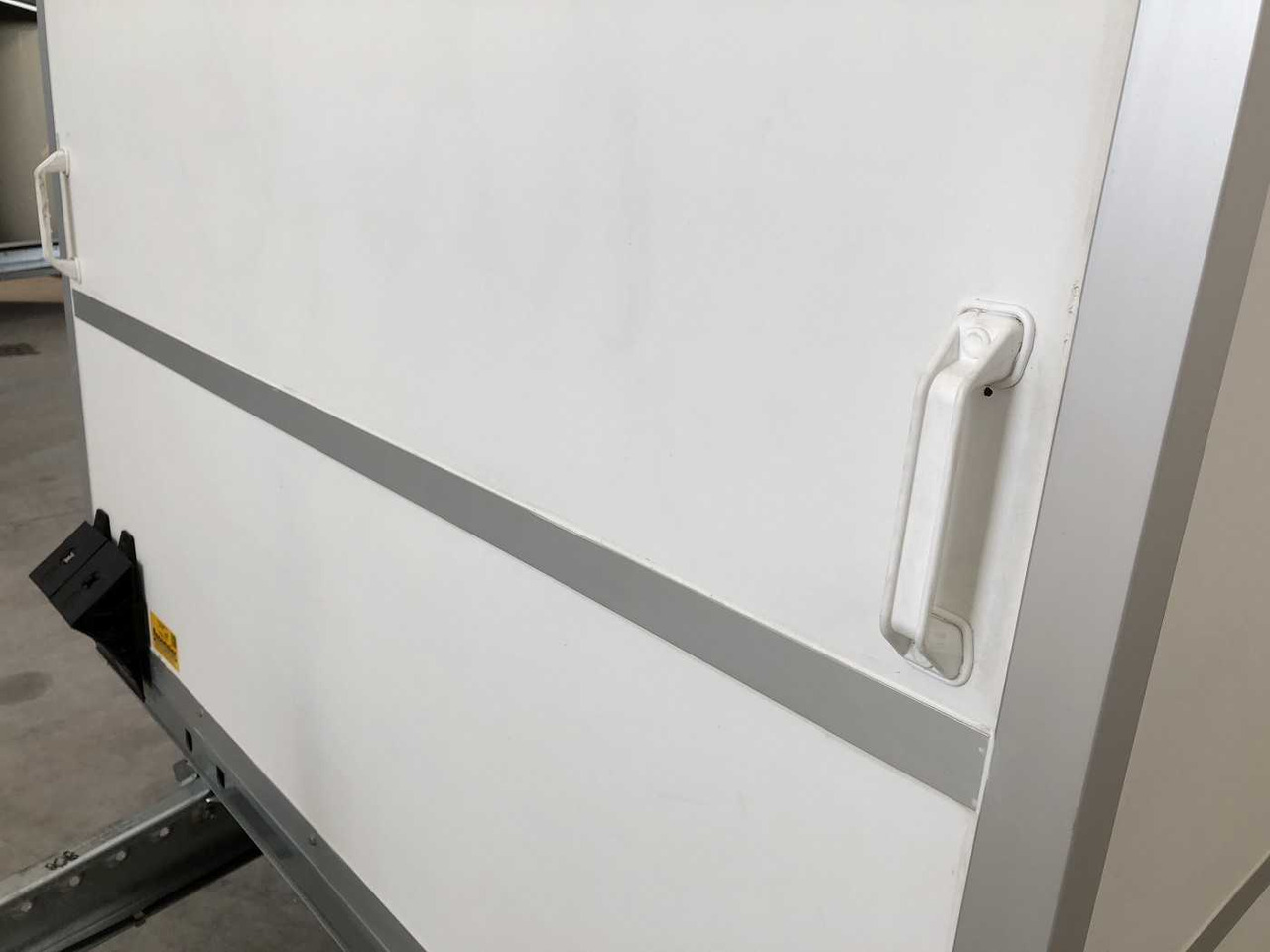 Новый Прицеп-фургон BLYSS F1336HD Rampe Tür Fenster Kofferanhänger: фото 23 Новый Прицеп-фургон BLYSS F1336HD Rampe Tür Fenster Kofferanhänger: фото 23