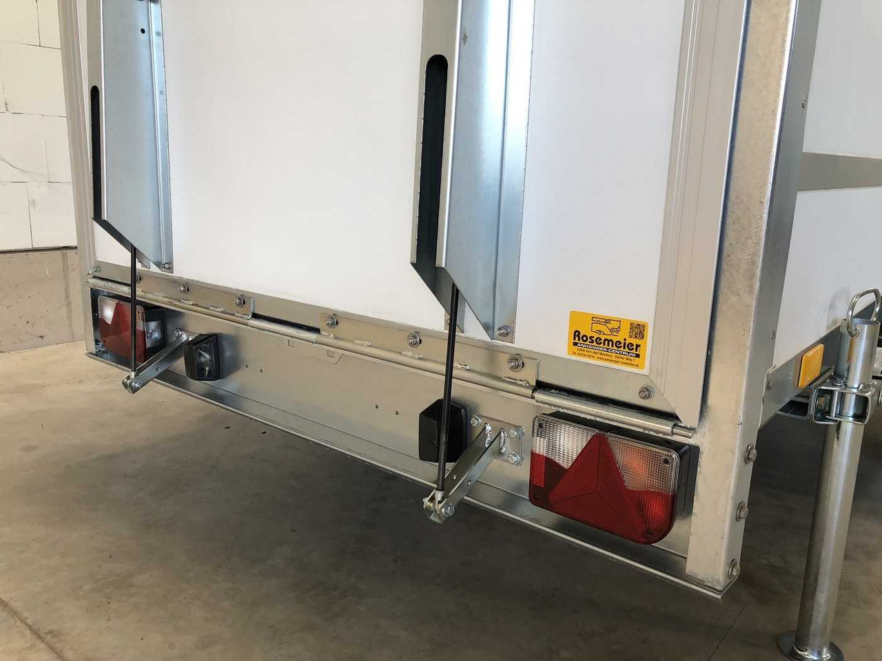 Новый Прицеп-фургон BLYSS F1336HD Rampe Tür Fenster Kofferanhänger: фото 20 Новый Прицеп-фургон BLYSS F1336HD Rampe Tür Fenster Kofferanhänger: фото 20