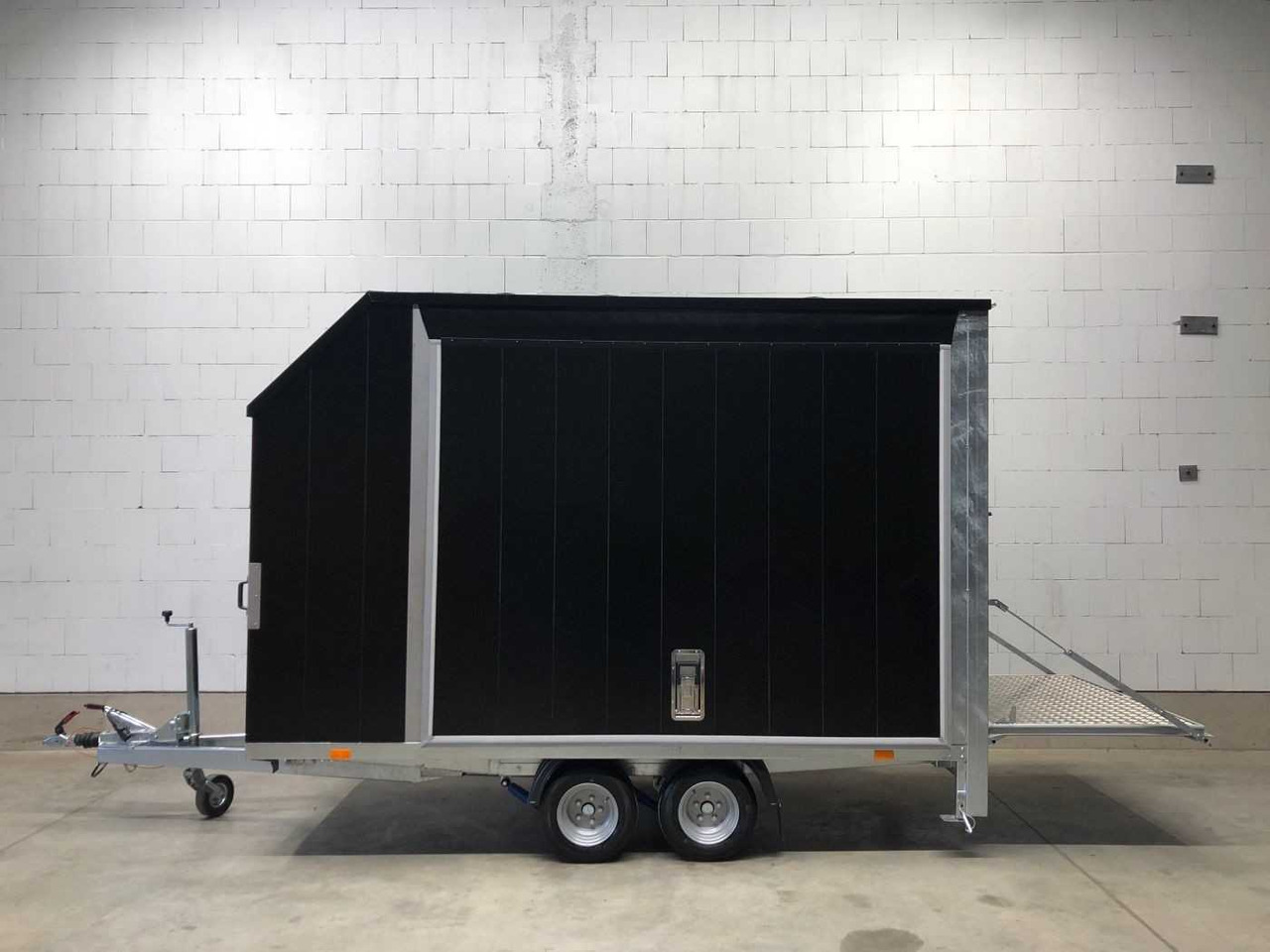 VEZEKO Kart 3 Kofferanhänger - Прицеп: фото 1 VEZEKO Kart 3 Kofferanhänger - Прицеп: фото 1