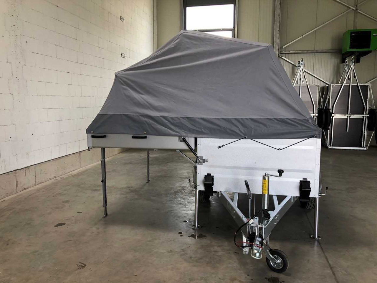 TPV KT-EB3 Street Camper Campinganhänger - Прицеп дача: фото 3 TPV KT-EB3 Street Camper Campinganhänger - Прицеп дача: фото 3