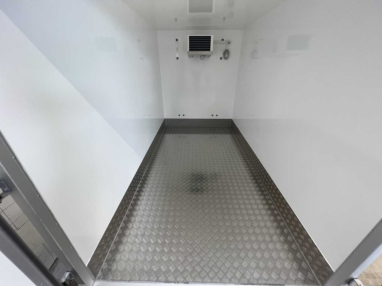 VARIANT 2017 K3 Kühlanhänger - Прицеп-рефрижератор: фото 5 VARIANT 2017 K3 Kühlanhänger - Прицеп-рефрижератор: фото 5