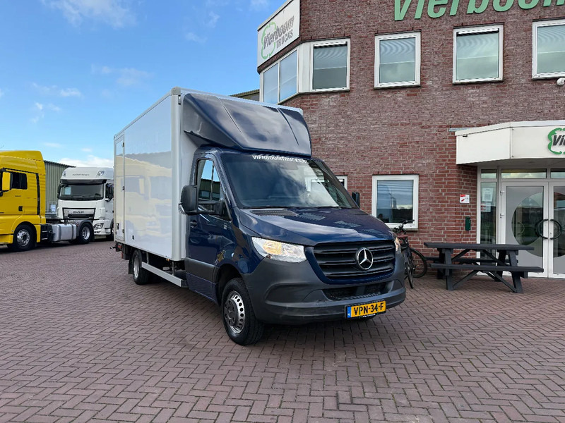 Mercedes-Benz Sprinter Sprinter 515CDI bakwagen met klep / automaat / MBUX /Navi / Airco / Top - Фургон с закрытым кузовом: фото 1 Mercedes-Benz Sprinter Sprinter 515CDI bakwagen met klep / automaat / MBUX /Navi / Airco / Top - Фургон с закрытым кузовом: фото 1